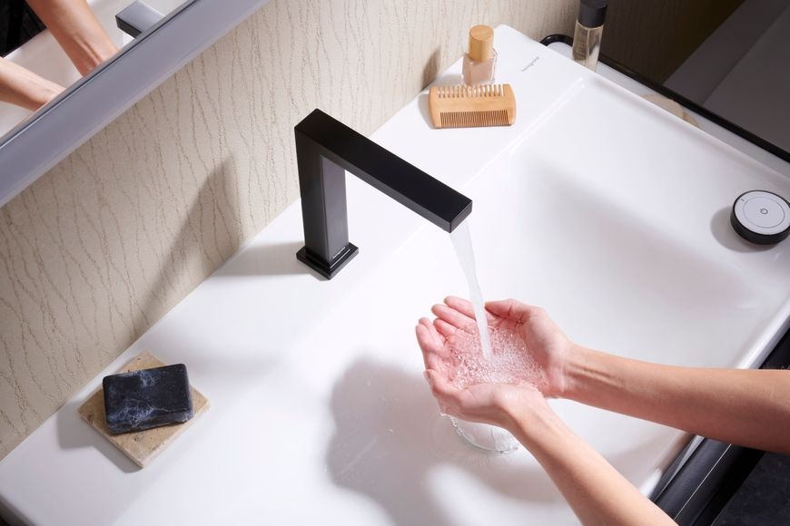Змішувач для раковини на 2 отвори HANSGROHE Tecturis E 150 CoolStart EcoSmart+ Matt Black 73053670 чорний з д/к - 73053670