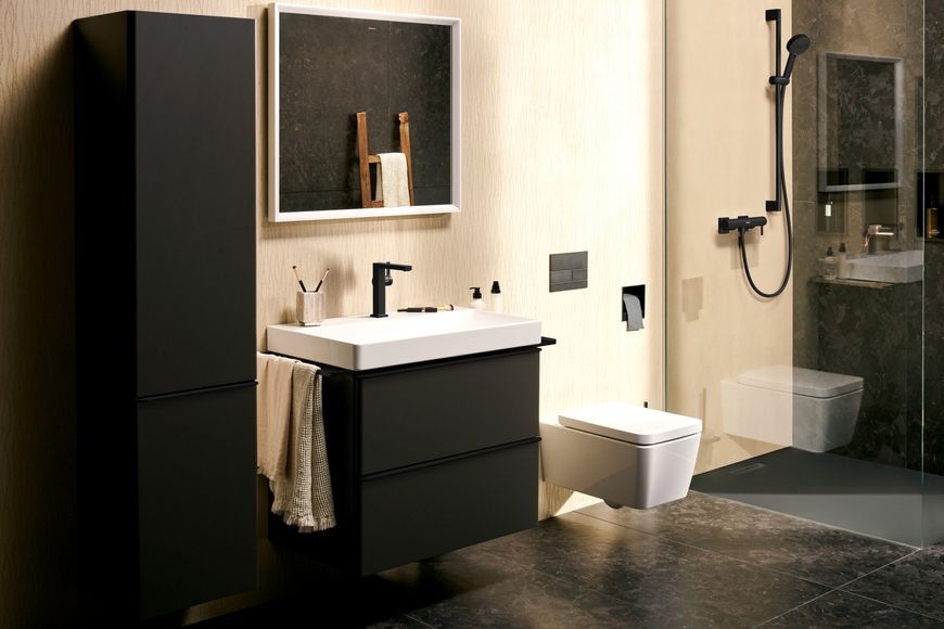 Душова штанга HANSGROHE Unica Pulsify S 90 см з повзунком і душовим шлангом Isiflex 160 см Matt Black 24401670 чорна матова - 24401670