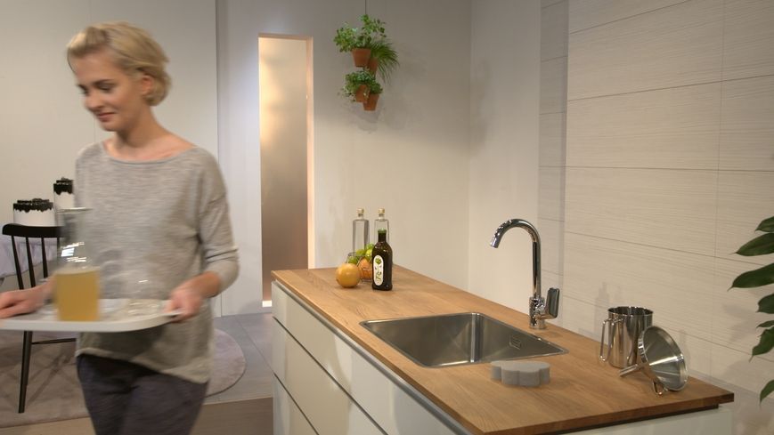 Смеситель для кухонной мойки HANSGROHE Logis 260 хром 71835000 - 71835000