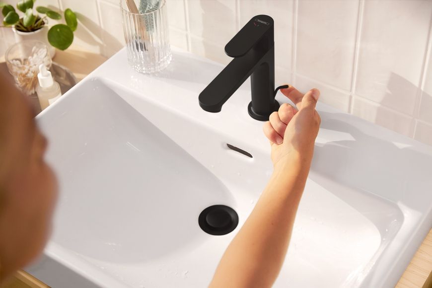 Смеситель для раковины HANSGROHE Rebris S 110 CoolStart черный матовый 72519670 с донным клапаном - 72519670