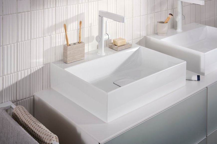 Смеситель для раковины HANSGROHE Finoris 230 2jet выдвижной излив Matt White 76063700 белый матовый с д/к push-open - 76063700
