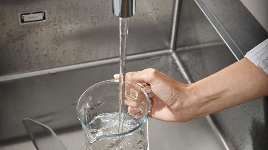 Смеситель для кухонной мойки HANSGROHE Aquno Select M81 170 3jet с вытяжным изливом Sbox 73831000 хром - 73831000