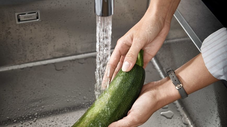 Смеситель для кухонной мойки HANSGROHE Aquno Select M81 170 3jet с вытяжным изливом Sbox 73831000 хром - 73831000