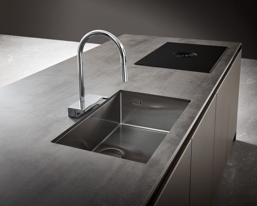 Смеситель для кухонной мойки HANSGROHE Aquno Select M81 170 3jet с вытяжным изливом Sbox 73831000 хром - 73831000