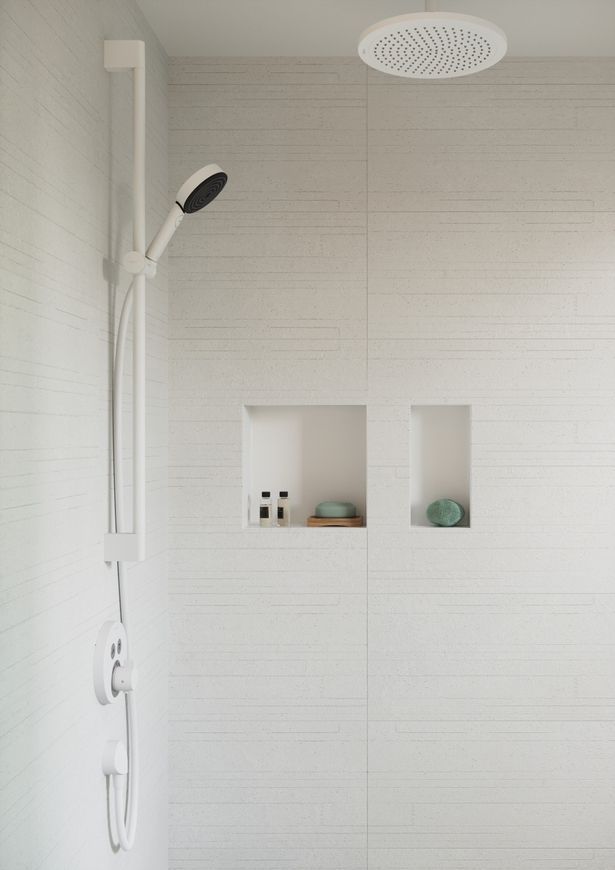 Душовий набір HANSGROHE Pulsify Select S 105 3jet Relaxation 90 см Matt White 24170700 білий матовий - 24170700