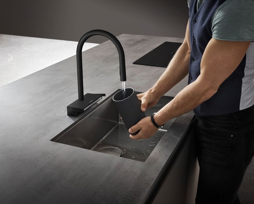 Смеситель для кухонной мойки HANSGROHE Aquno Select M81 170 3jet с вытяжным изливом Sbox Matt Black 73831670 черный матовый - 73831670