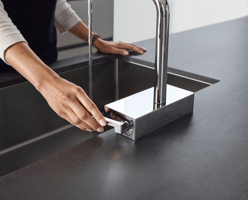 Змішувач для кухонної мийки HANSGROHE Aquno Select M81 250 2jet з витяжним виливом Sbox 73830000 хром - 73830000