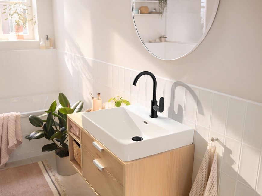 Смеситель для раковины HANSGROHE Rebris S 210 поворотный черный матовый 72536670 с донным клапаном - 72536670