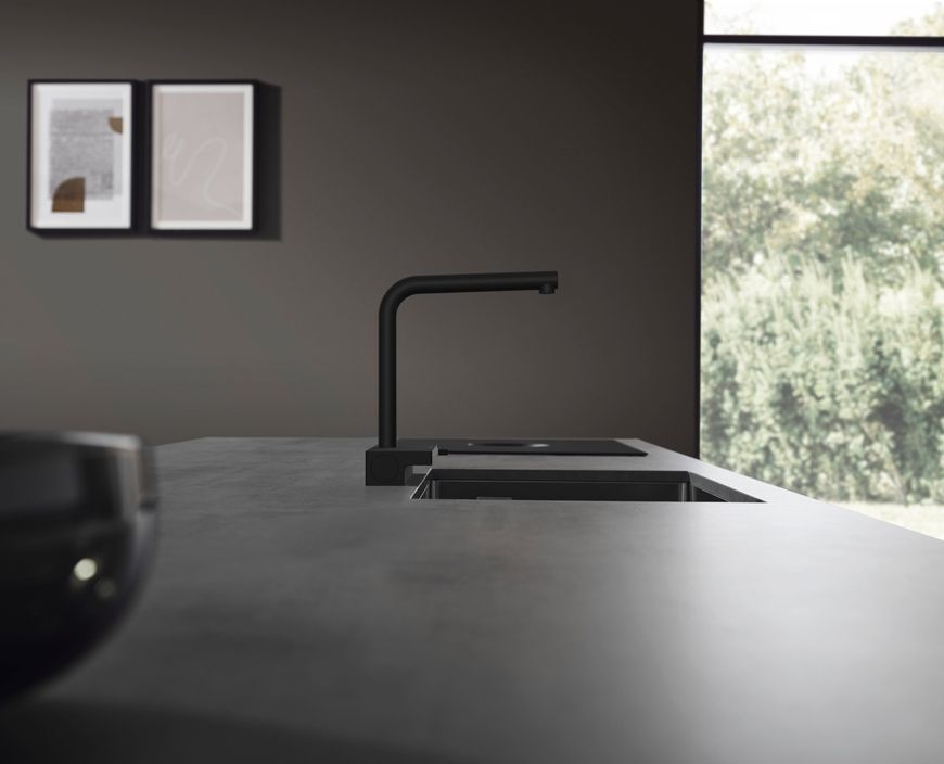 Змішувач для кухонної мийки HANSGROHE Aquno Select M81 250 2jet з витяжним виливом Sbox Matt Black 73830670 чорний матовий - 73830670