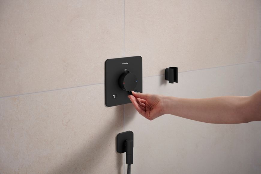 Шлангове під&rsquo;єднання HANSGROHE FixFit Fine Q зі зворотним клапаном Matt Black 28884670 чорний матовий - 28884670
