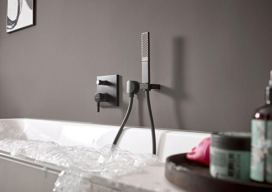Смеситель для ванны и душа HANSGROHE Finoris скрытого монтажа Matt Black 76415670 черный матовый - 76415670