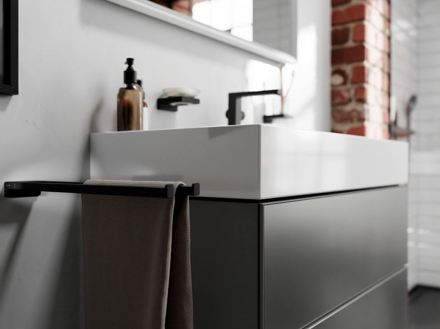 Полотенцедержатель двойной HANSGROHE AddStoris Matt Black 41770670 черный матовый