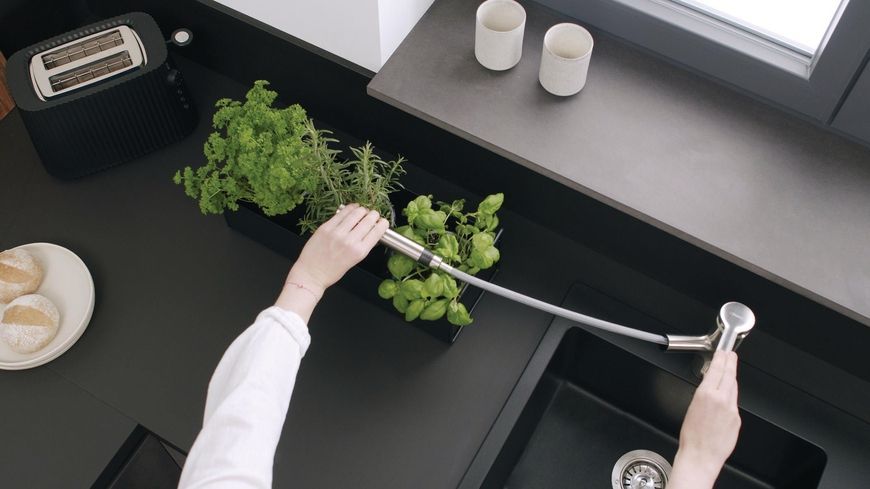 Змішувач кухонний HANSGROHE Zesis M33 150 з витяжним виливом 2jet 74800800 нержавіюча сталь - 74800800