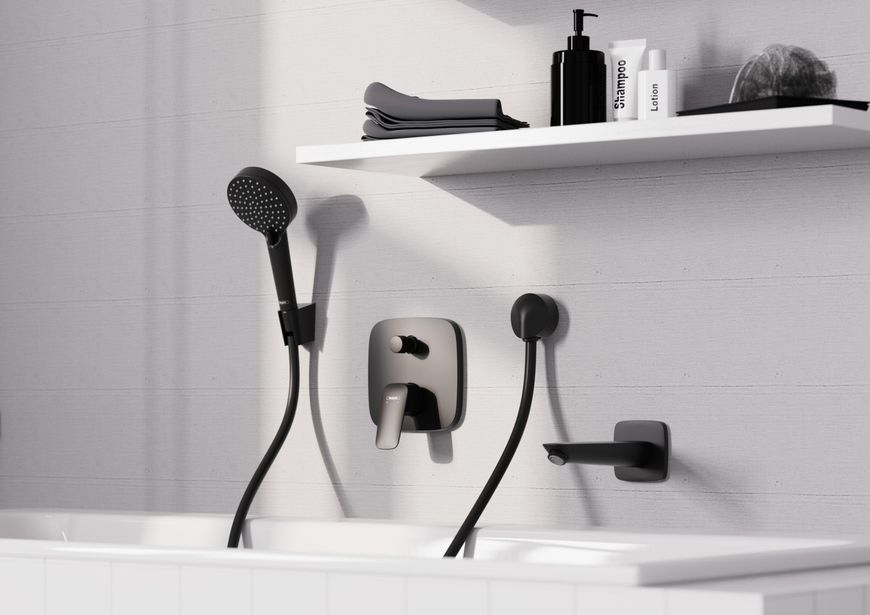 Вилив для ванни HANSGROHE Logis Matt Black 71410670 чорний матовий - 71410670