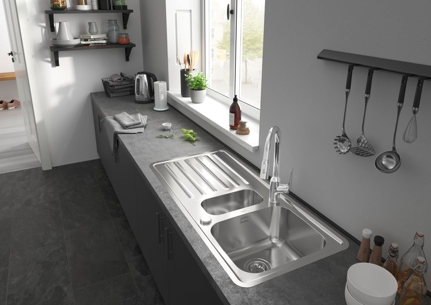 Смеситель для кухонной мойки HANSGROHE Focus M42 220 2jet sBox с выдвижным изливом Chrome 71820000 хром - 71820000
