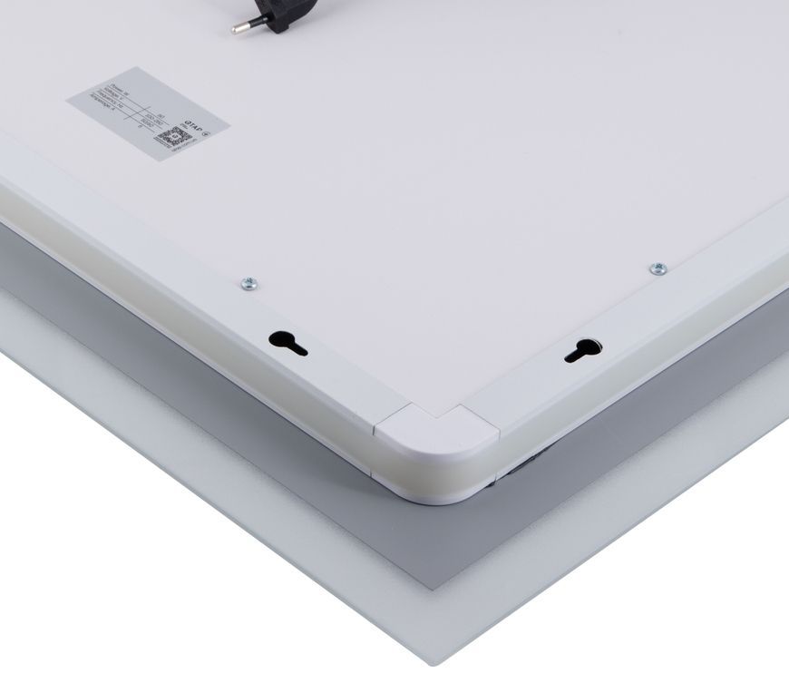 Зеркало Qtap Mideya Classic 600х800 с LED-подсветкой Touch, с антизапотеванием, с часами, диммером, рег. яркости QT2078F6151W