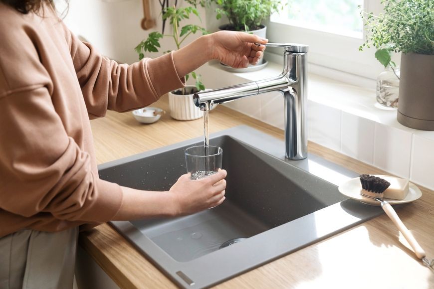 Смеситель кухонный HANSGROHE Zesis M33 160 с вытяжным изливом 2jet 74801000 хром - 74801000