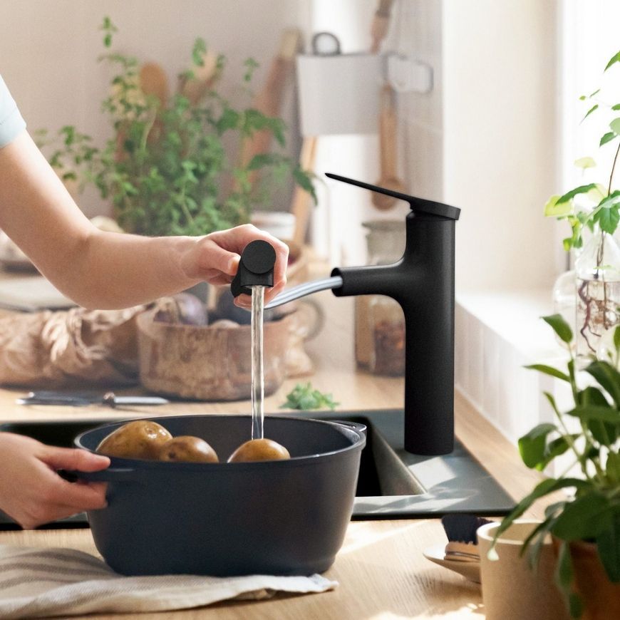 Змішувач кухонний HANSGROHE Zesis M33 160 з витяжним виливом 2jet 74801670 чорний матовий - 74801670