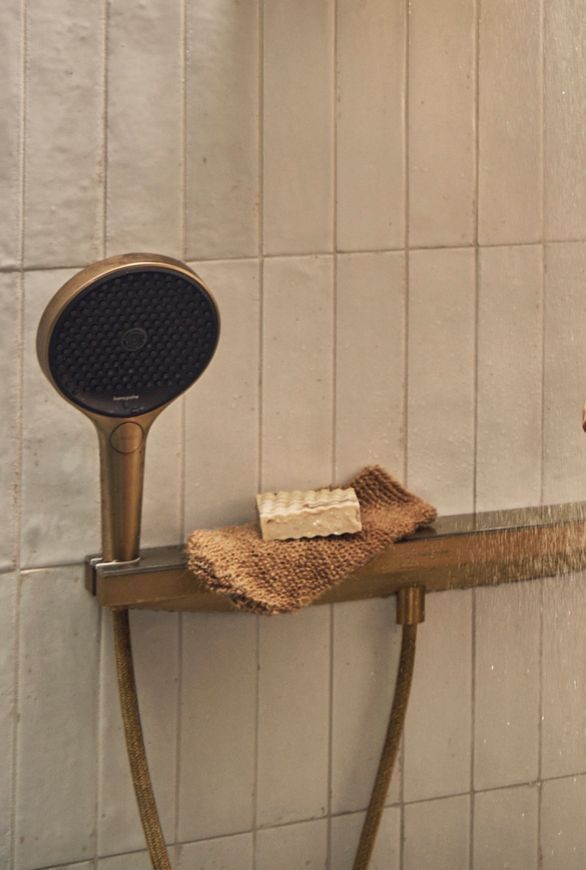 Ручной душ HANSGROHE Rainfinity 130 3jet Brushed Bronze 26864140 бронза - 26864140